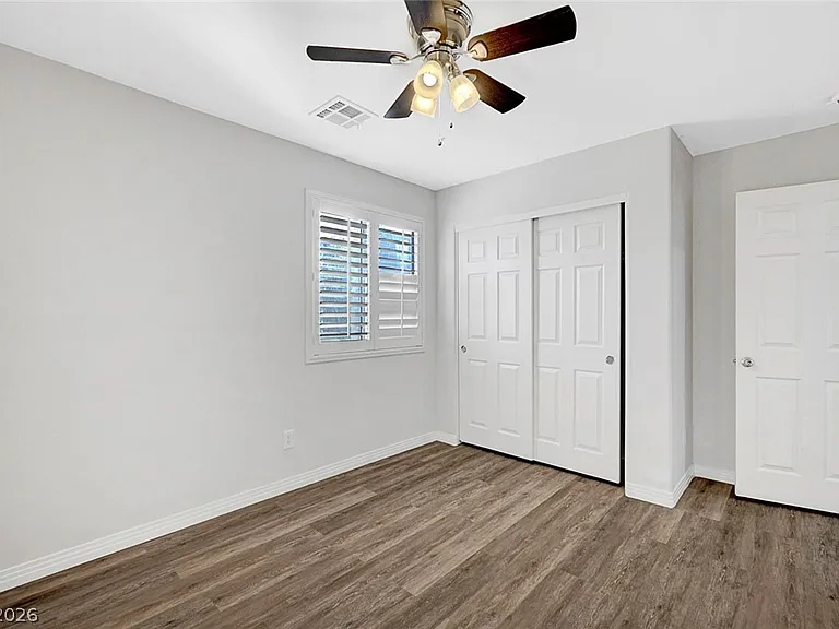 514 Eresma St — Photo 16