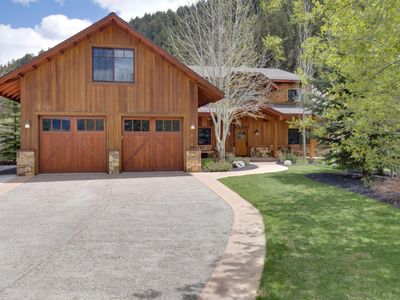 614 Lakota Ln, Jackson, WY, 83001