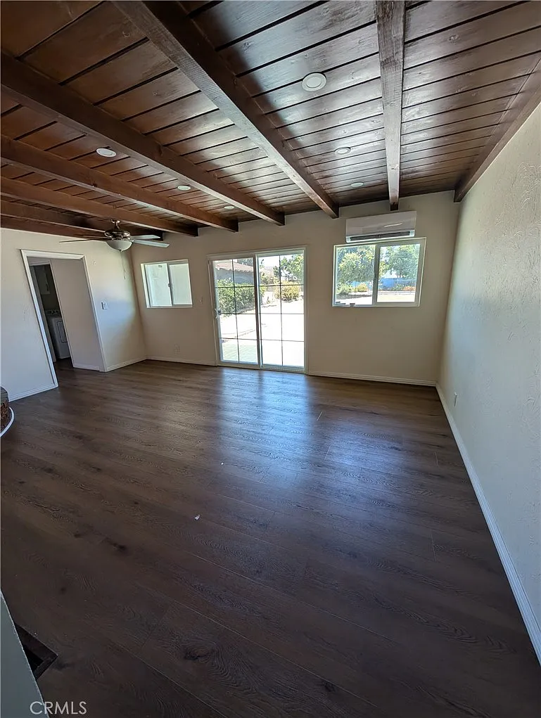 4 bed, 1603 sqft, $4,000 — Photo 2