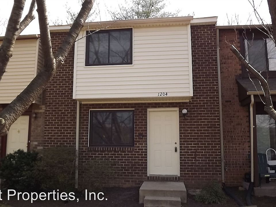 1st image of 1204 Brethour Ct #222