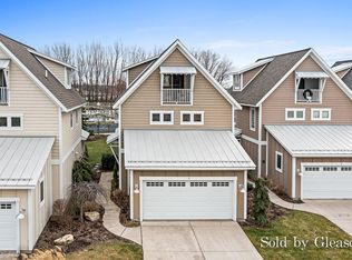 920 W Savidge St #7, Spring Lake, MI 49456