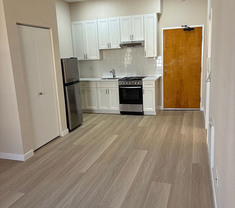 1st image of 1010 Grant Ave APT 34