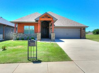 2040 Turtle Creek Way, Norman, OK 73071