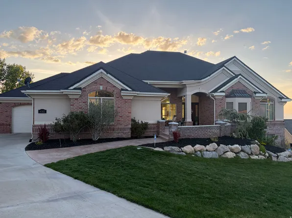 4302 Monarch Dr, Bountiful, UT 84010