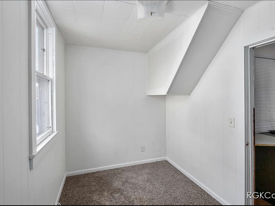 1st image of 1466 W Laketon Ave #1