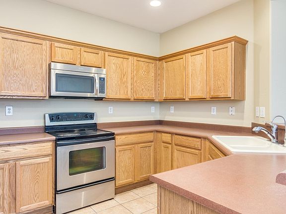 5th image of 1712 W Twain Ct