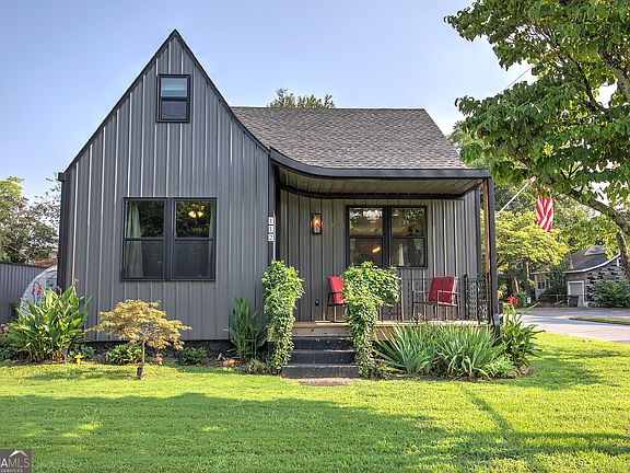 2nd image of 112 Forrest Ave