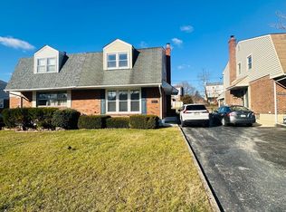 1803 Dartmouth Dr, Norristown, PA 19401