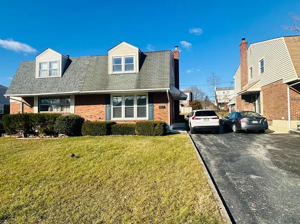 1803 Dartmouth Dr, Norristown, PA 19401