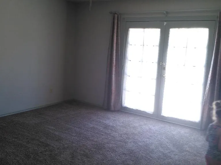 8105 Curry Ave NE — Photo 16