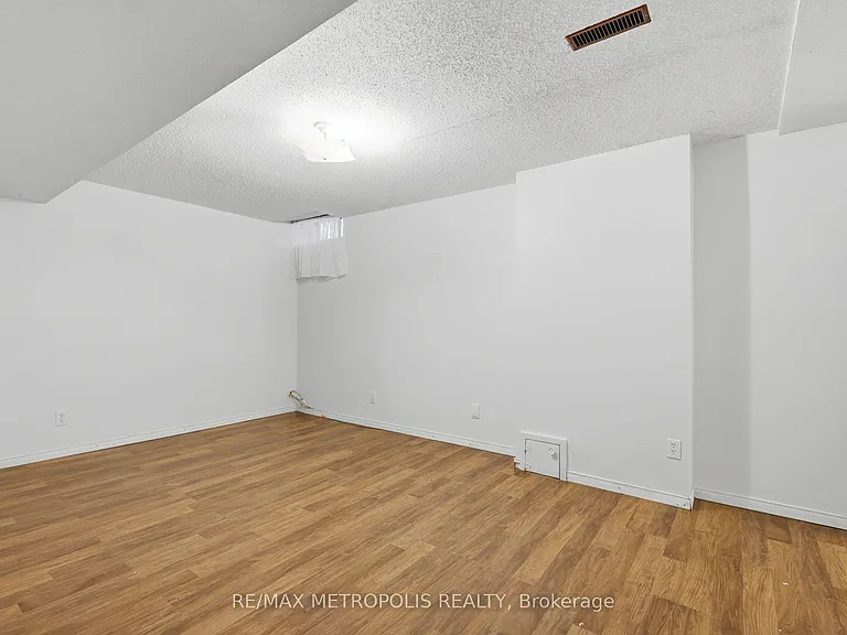 584 Strouds Ln #BASEMENT — Photo 14