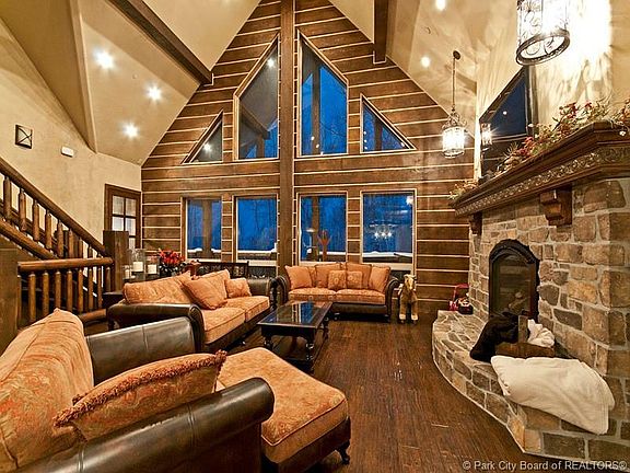 3rd image of 11396 Marigold Ln