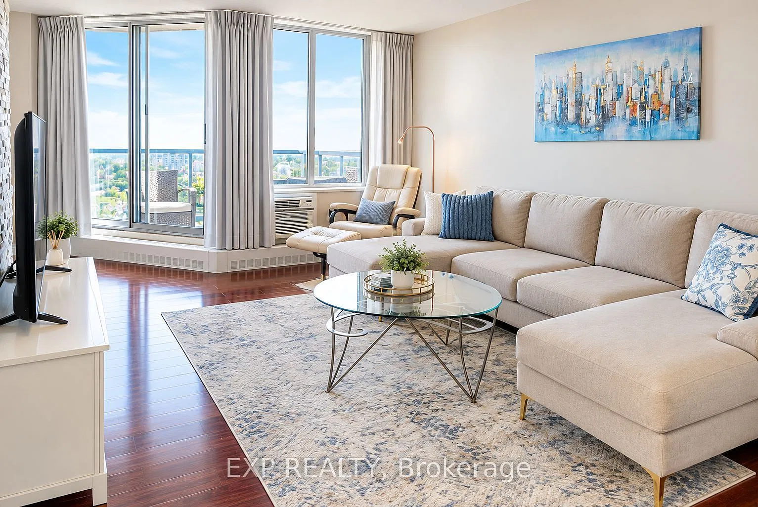 2 bed, $2,850 — Photo 1