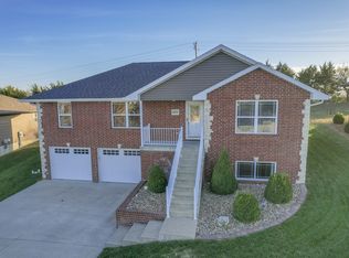 4055 Westminister Dr, Jefferson City, MO 65109