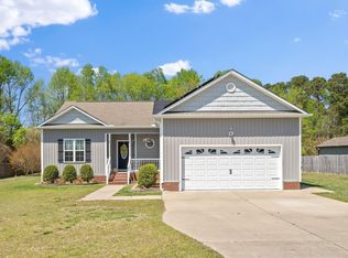 40 Saddlebrook Dr, Fuquay Varina, NC 27526