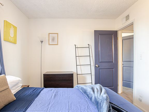 5th image of 7031 N 80th Ave APT 1