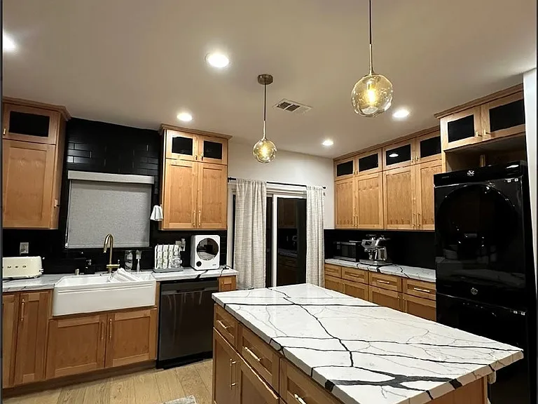 5125 Rockland Ave — Photo 8
