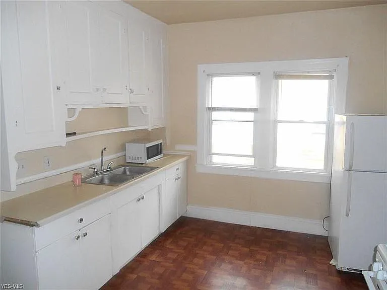4 bed, $1,250 — Photo 4