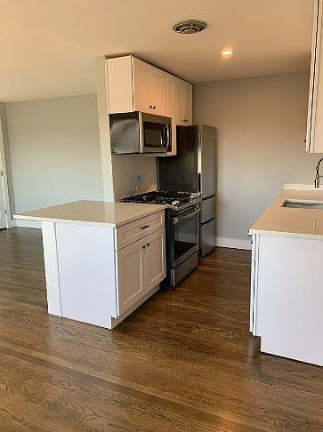 1st image of 2059 N Woodstock St APT 206