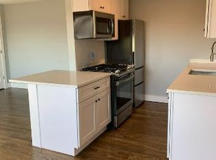 2059 N Woodstock St APT 206, Arlington, VA 22207