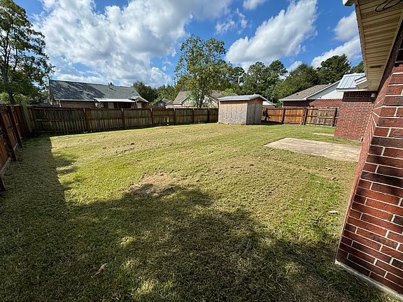 3rd image of 14181 Poplar Ct