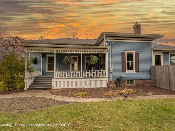 700 Degroff St, Grand Ledge, MI 48837