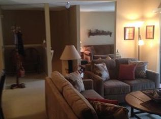 512 Sunshine Ct, Parlin, NJ 08859