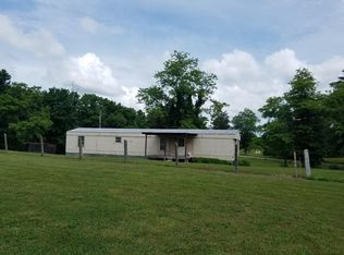 365 Henry White Rd, Irvine, KY 40336