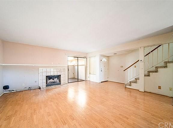5th image of 294 N Mar Vista Ave