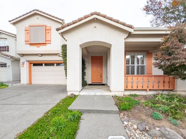 54 Summerbrooke Cir, Napa, CA 94558