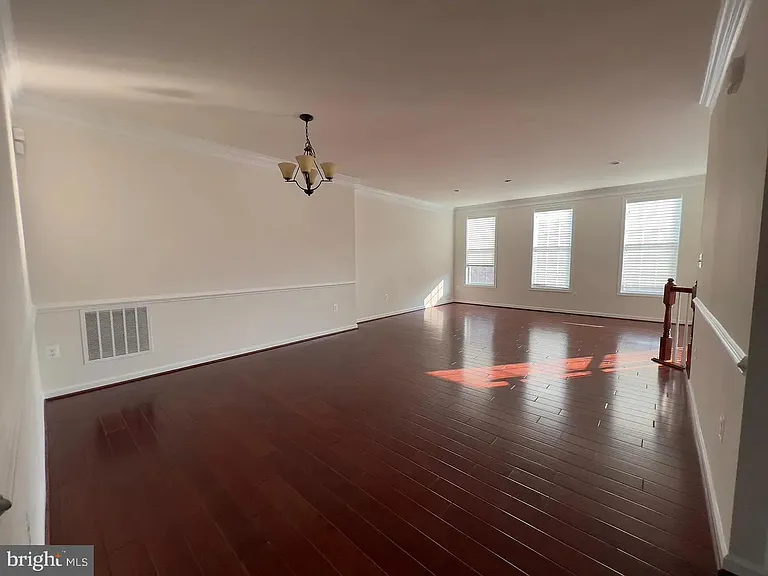 42885 Edgegrove Heights Ter — Photo 6