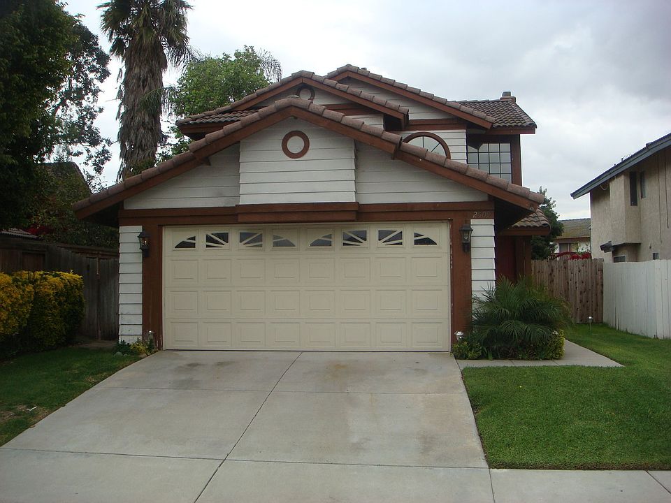 1st image of 2509 Pinecone Way