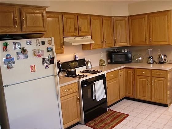 2nd image of 8 Toth Ct