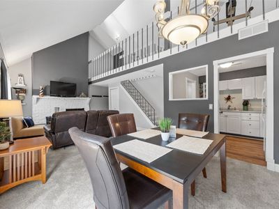 215 40th St Dr SE APT 301, Cedar Rapids, IA, 52403