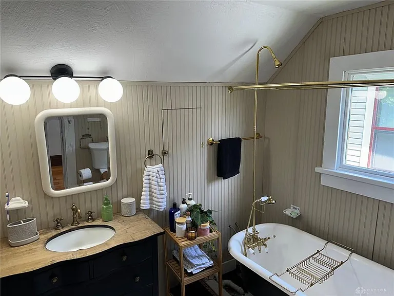 2319 S Dixie Dr — Photo 23