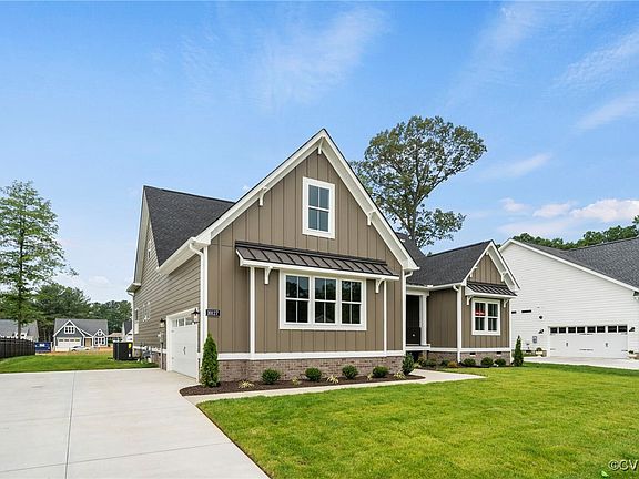 2nd image of 5010 Hundley Pl