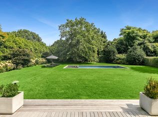 6 Cedar Ct, East Hampton, NY 11937