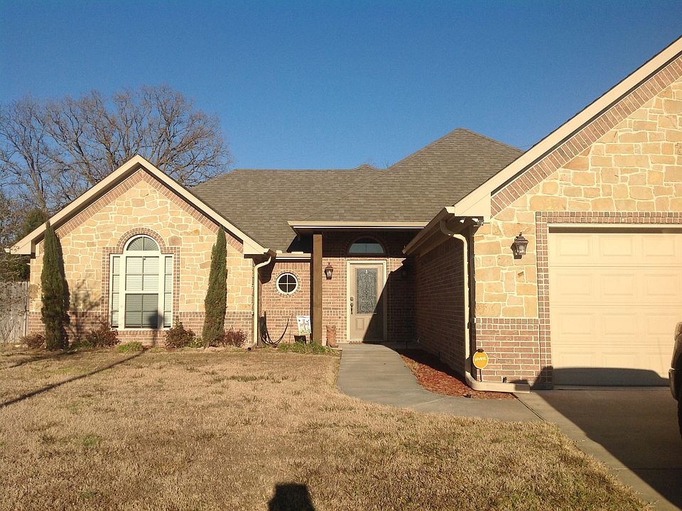 1st image of 1702 Turnberry Circle