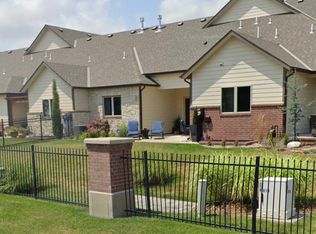 818 McCloud Cir #402, Andover, KS 67002