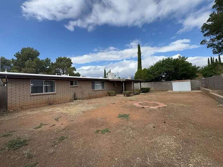 3733 Sparrow Dr — Photo 26