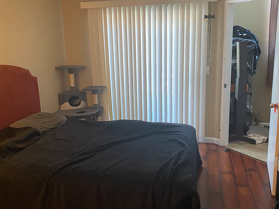 6161 Calle Mariselda #405