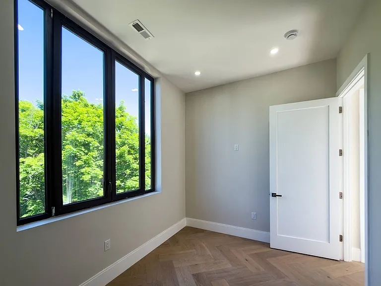 1 Jackson St #302 — Photo 22