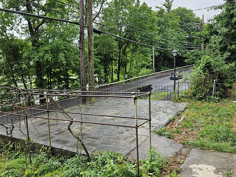 616 Lakes Rd — Photo 15