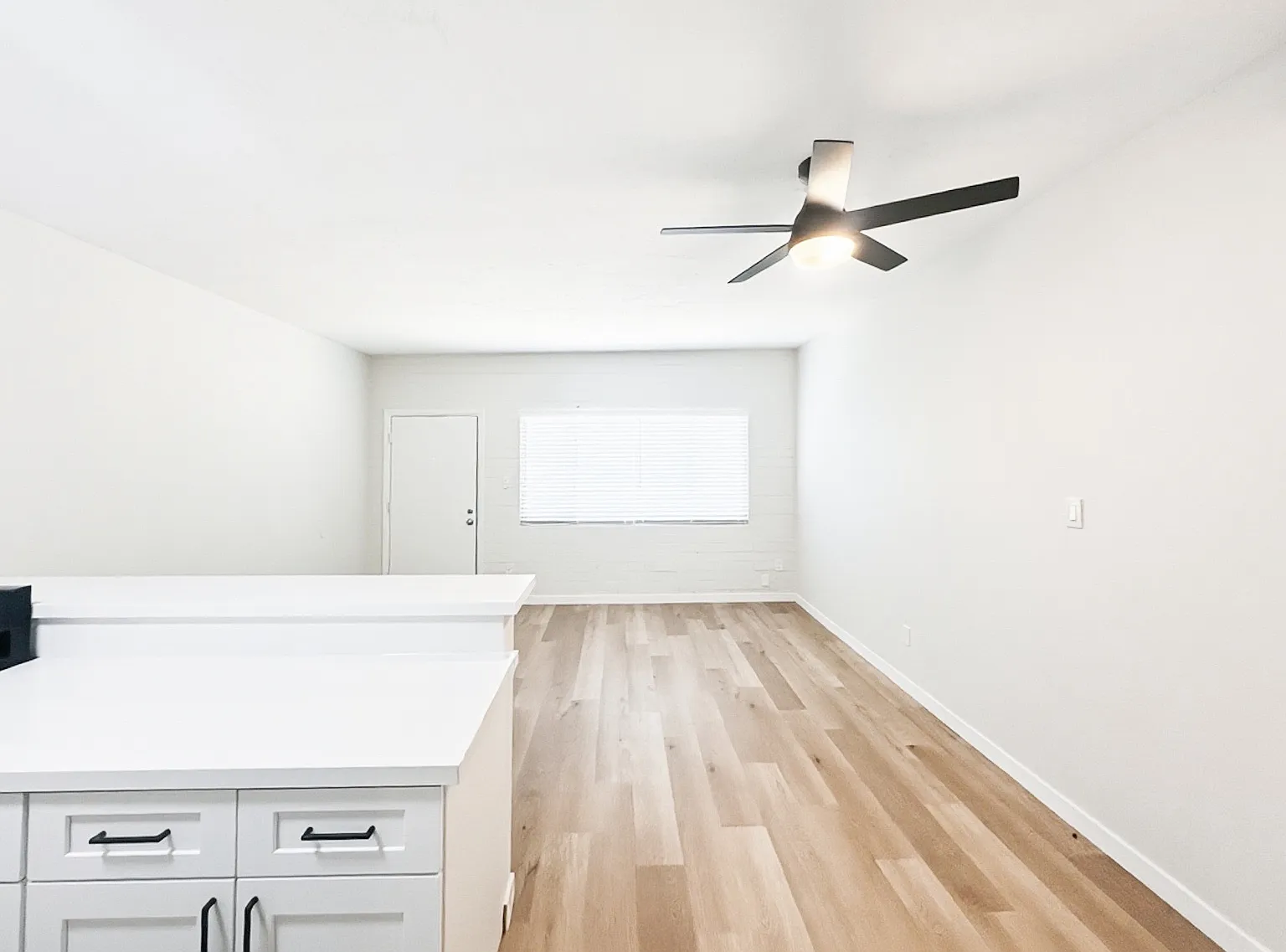 Studio, 450 sqft, $850 — Photo 3