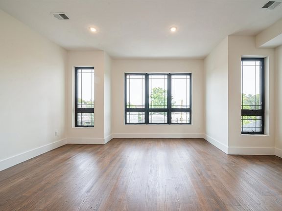 4th image of 226 Nunda Ave #2