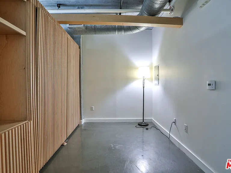 645 W 9th St #201 — Photo 21