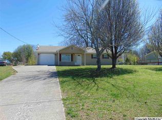 392 Buster Owens Rd, Laceys Spring, AL 35754