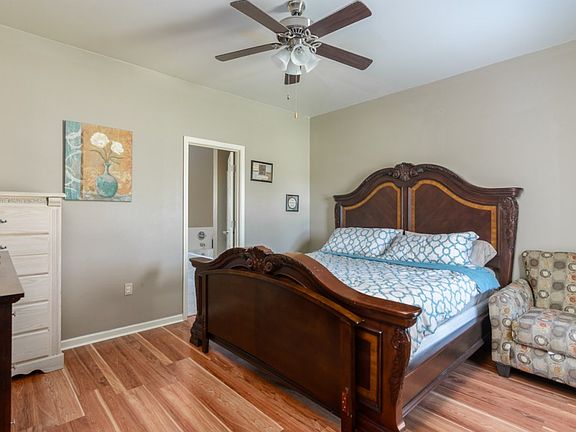 5th image of 40317 Crestridge Dr