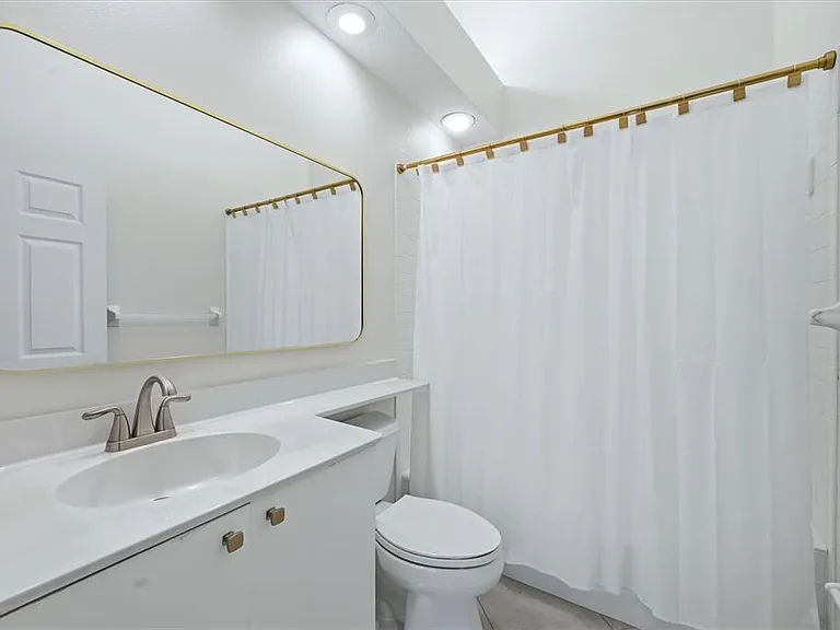 7630 Whitebridge Gln — Photo 19