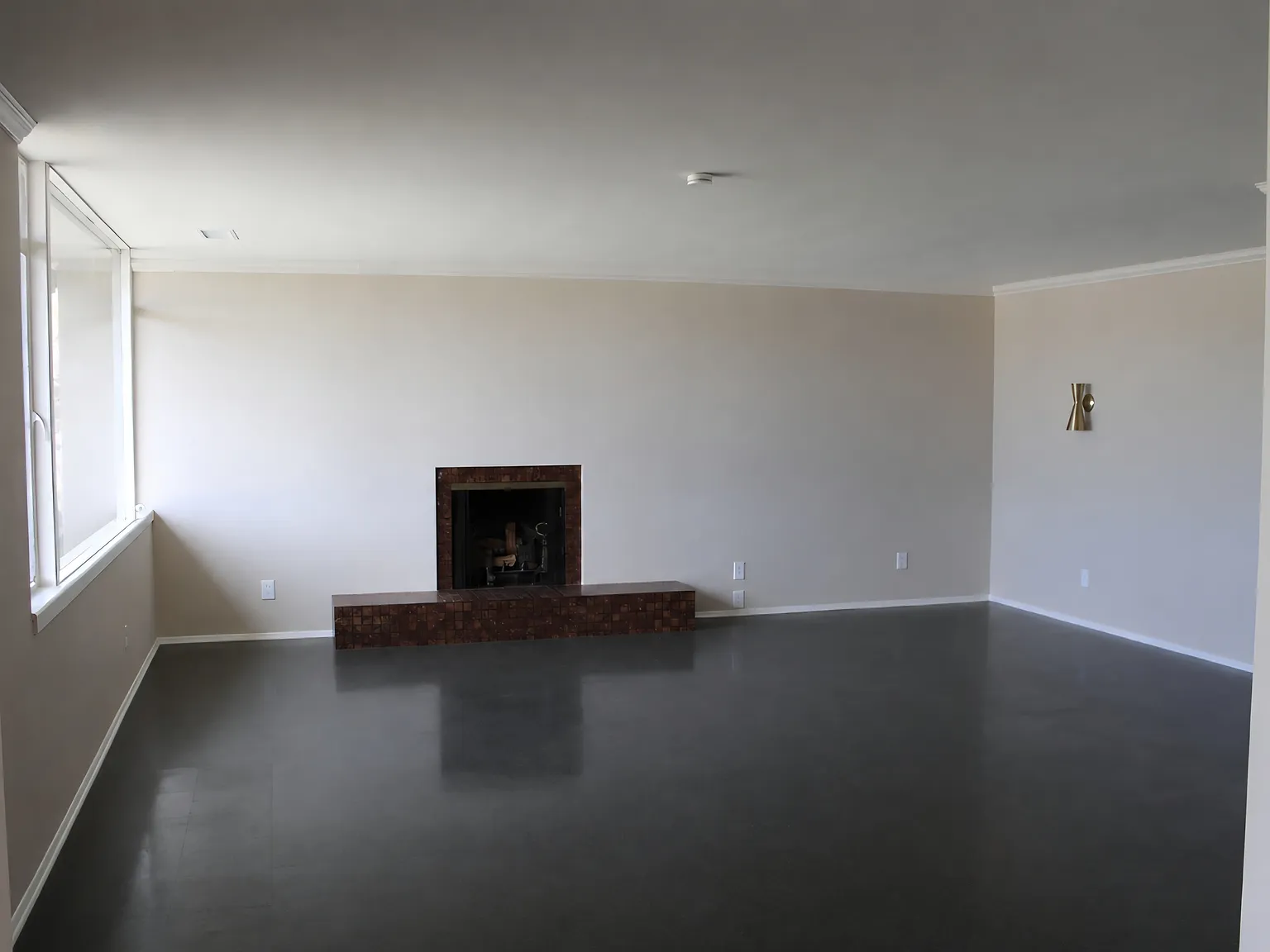 4 bed, 1736 sqft, $4,500 — Photo 3